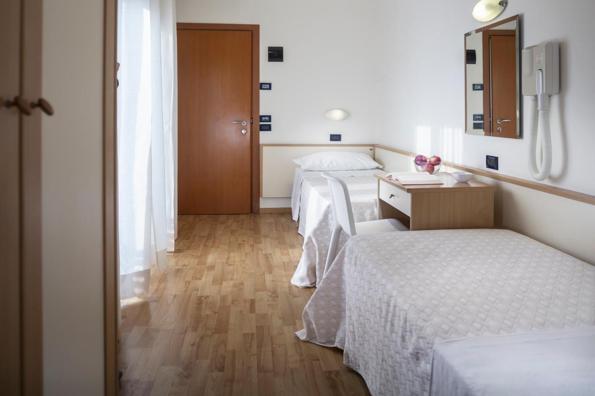 Hotel Baltic Rimini Exterior foto