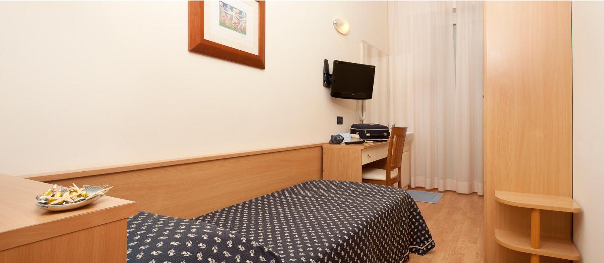 Hotel Baltic Rimini Zimmer foto